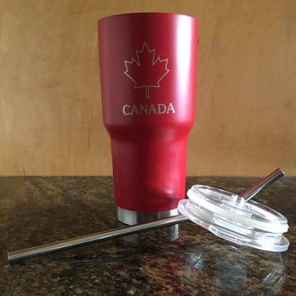 Canadian Pride PURE Insulated Tumbler with Straw 700ml - Picture 2 of 8